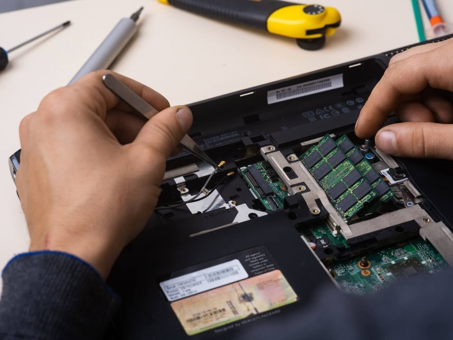 3 smile-phone-reparacion-moviles-ordenadores-consolas-servicio-tecnico-sevilla